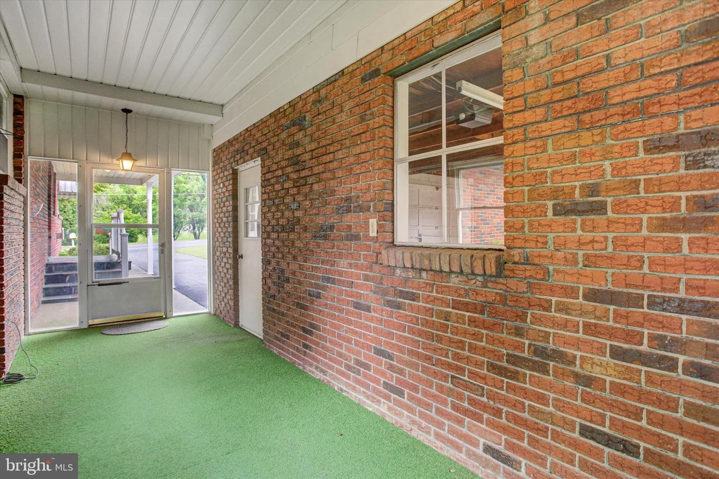 580 Buchanan Trail photo 36