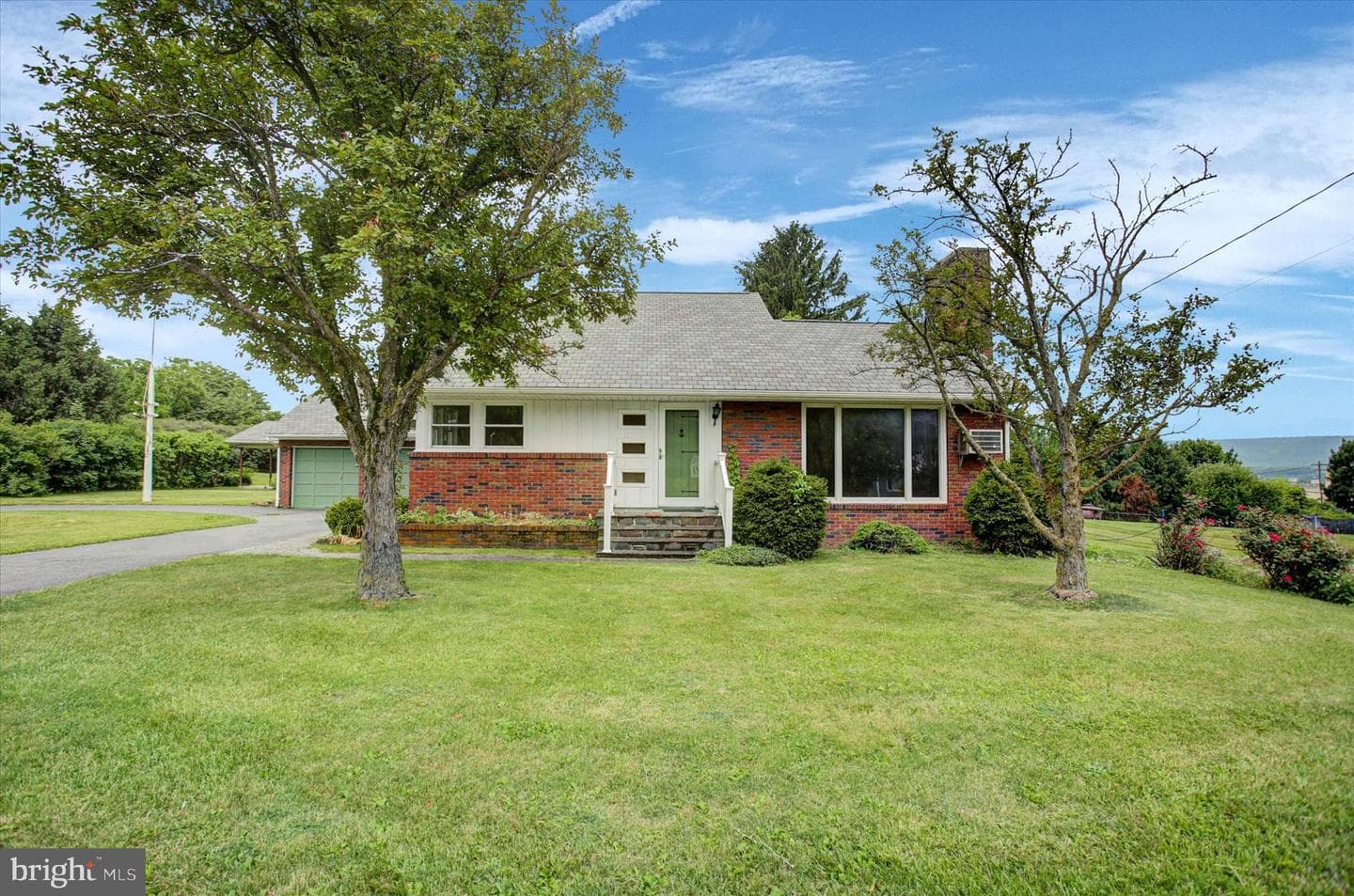 580 Buchanan Trail photo 38