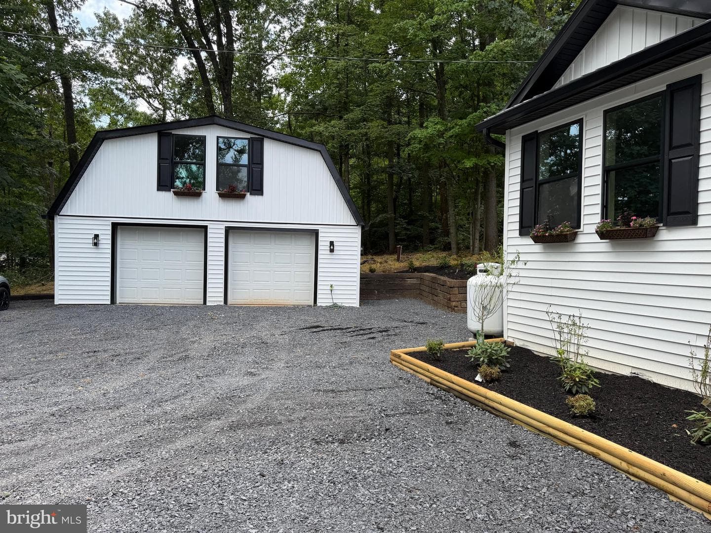 812 Lincoln Way W, Mc Connellsburg