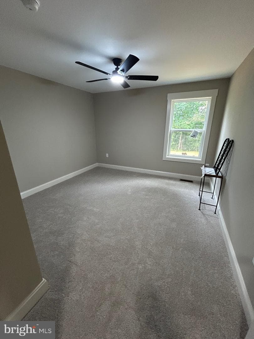 812 Lincoln Way W photo 26