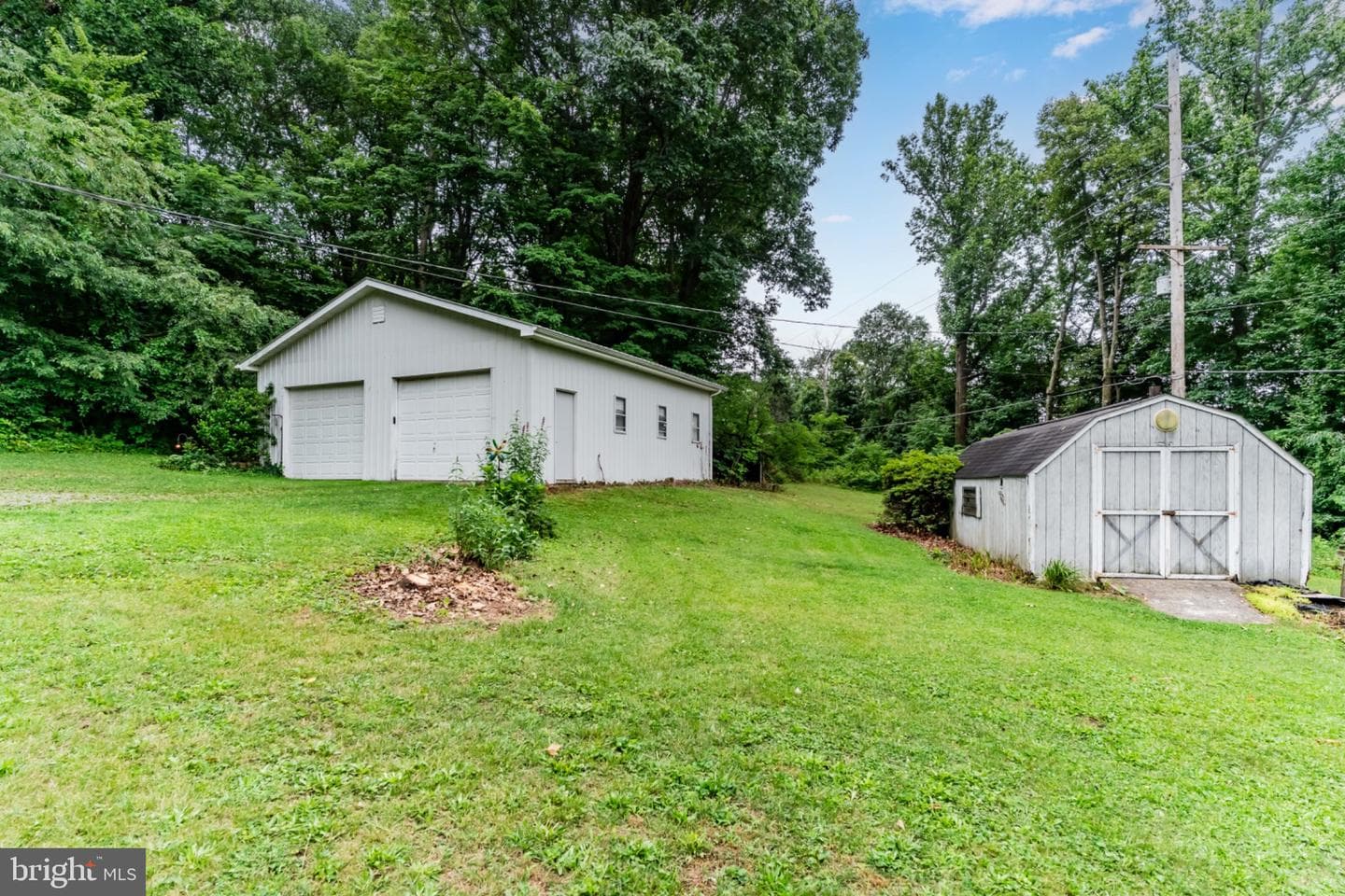 1618 Buchanan Trl photo 3