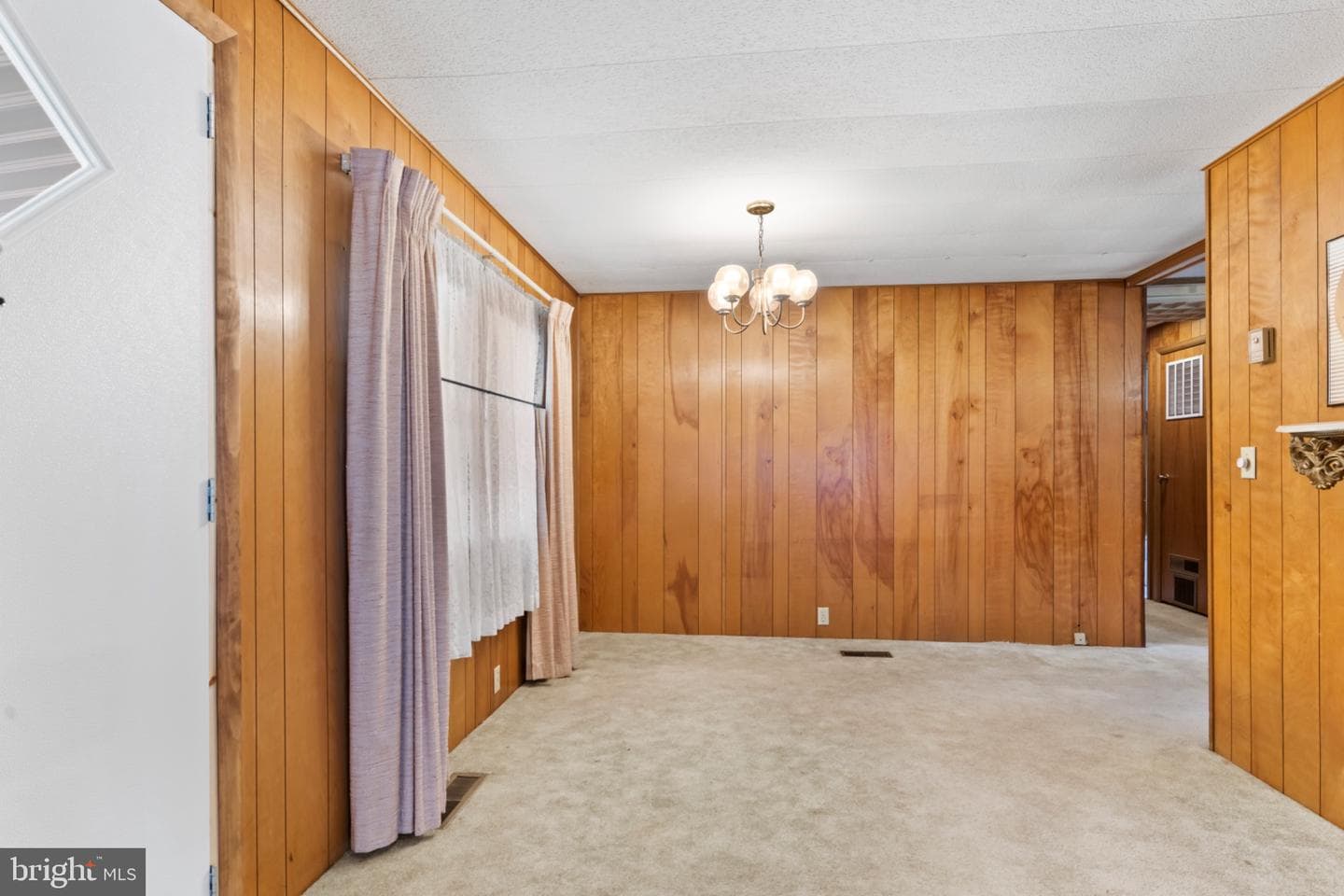 1618 Buchanan Trl photo 5