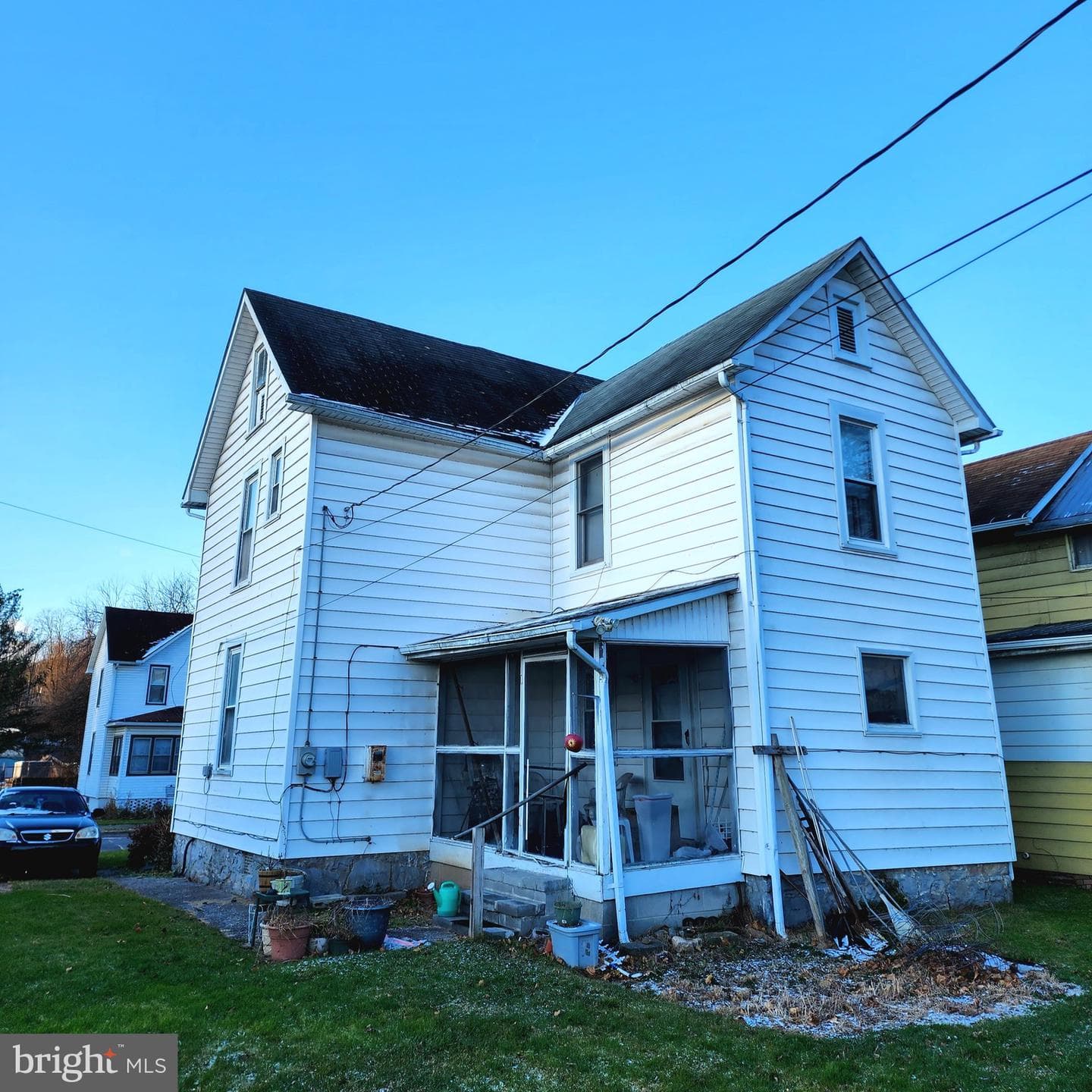118 W Walnut Street photo 2