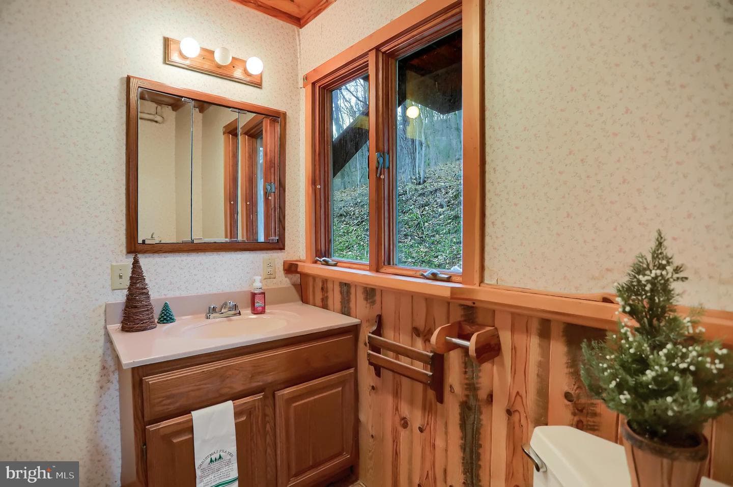 2716 Whitesel Rd photo 35