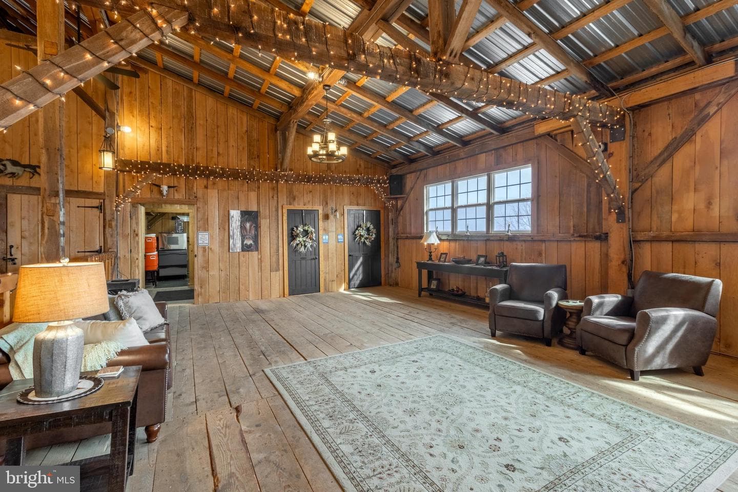 1467 Ridge Road photo 9