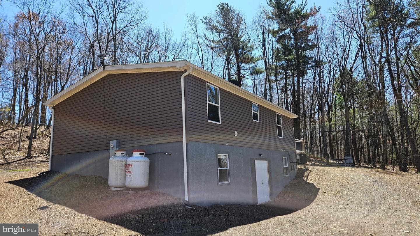 8008 Mt View Drive photo 12