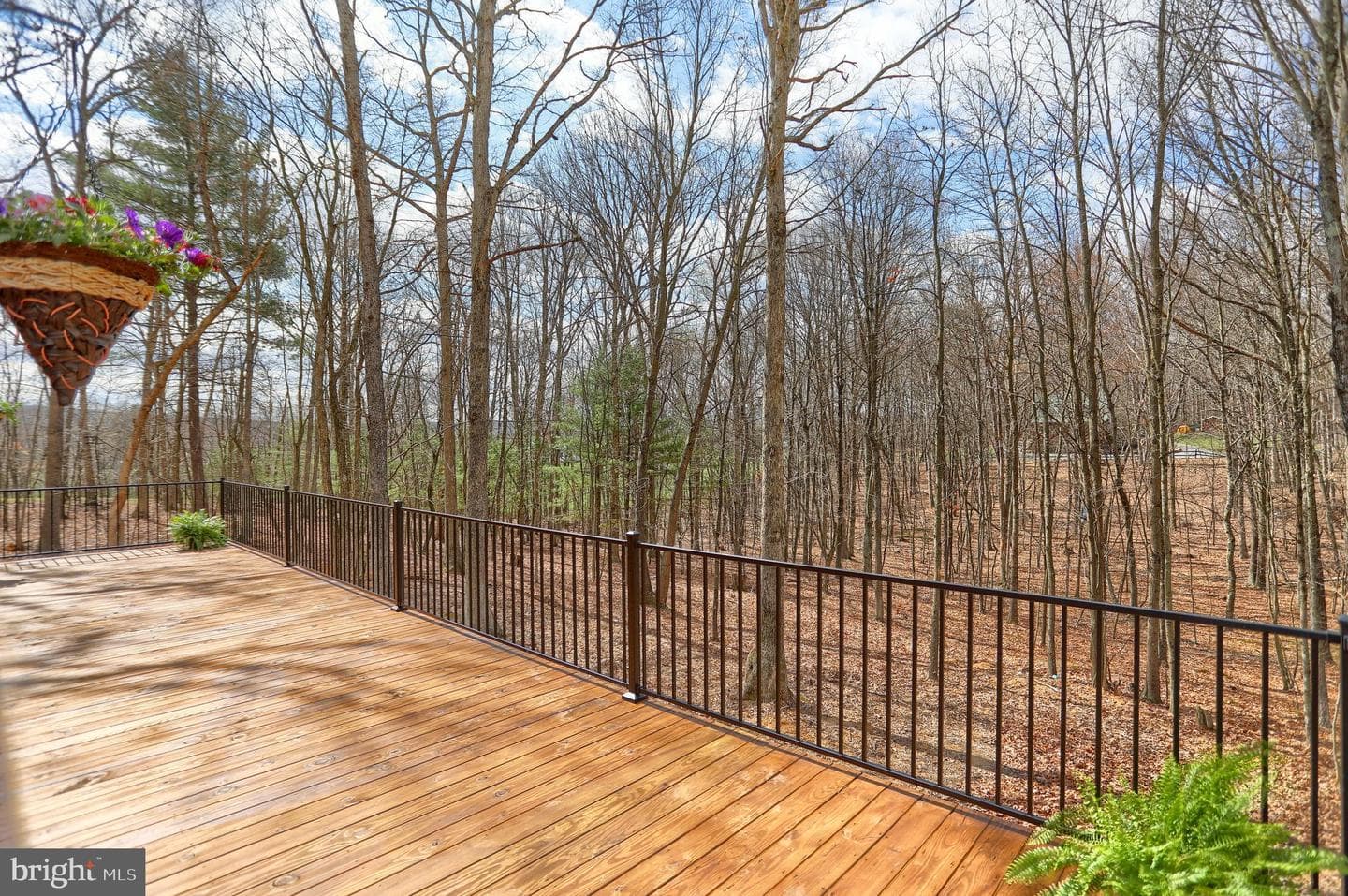 5560 Hideaway Lane photo 37