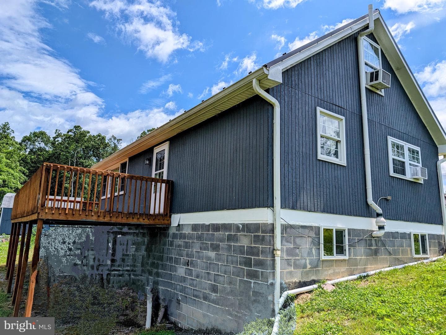 22262 Deer Run photo 13