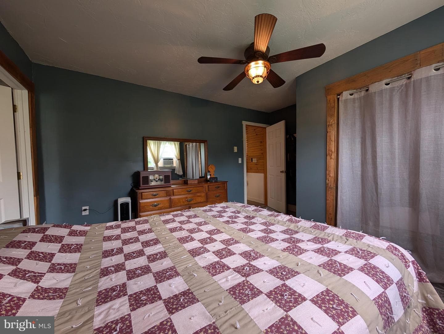 22262 Deer Run photo 35
