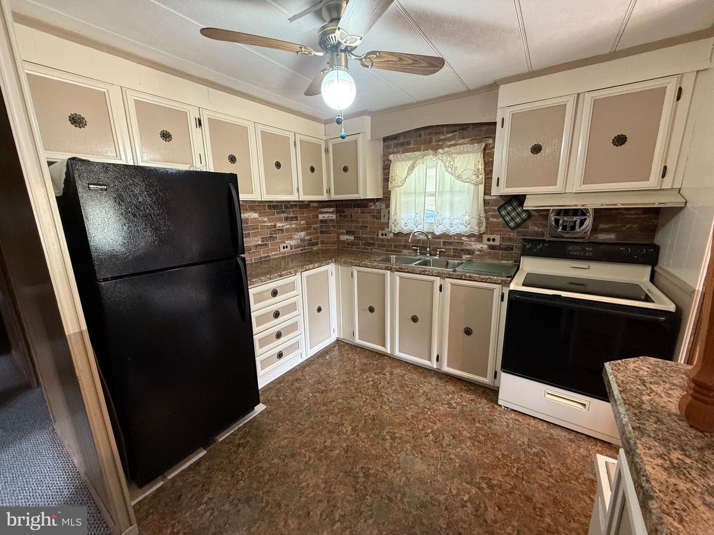 11740 Big Valley Pike photo 52