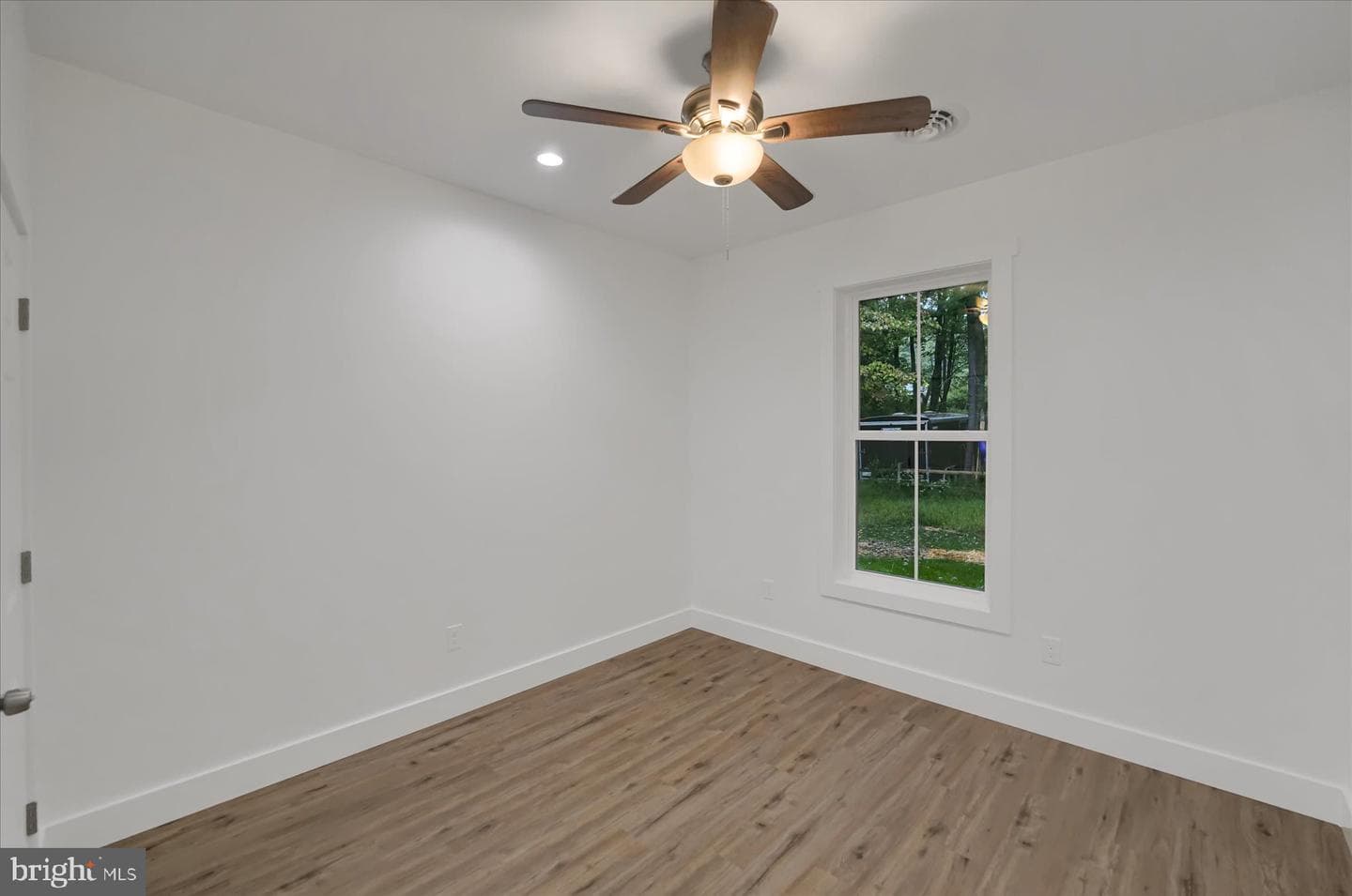 1774 On Point Lane photo 16
