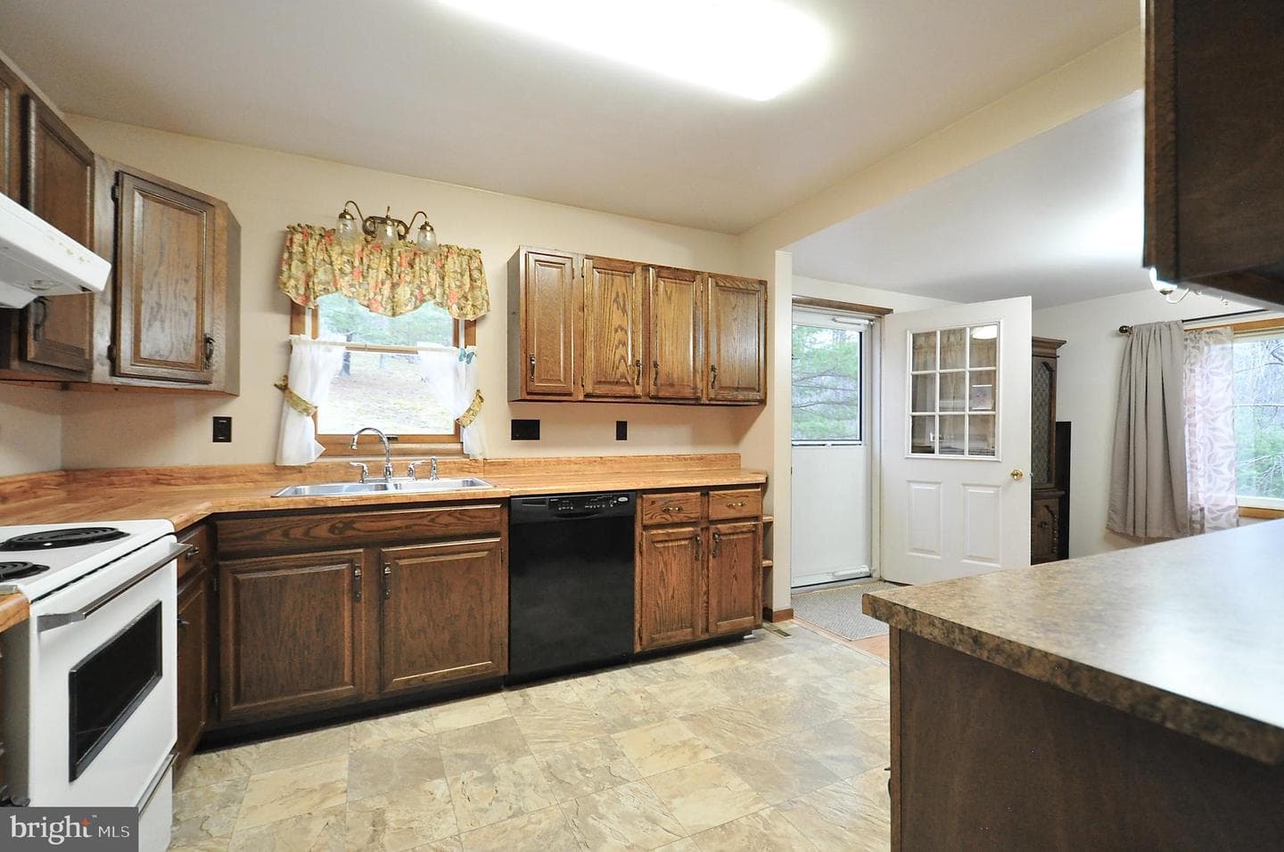 17171 Upper Ridge Road photo 8