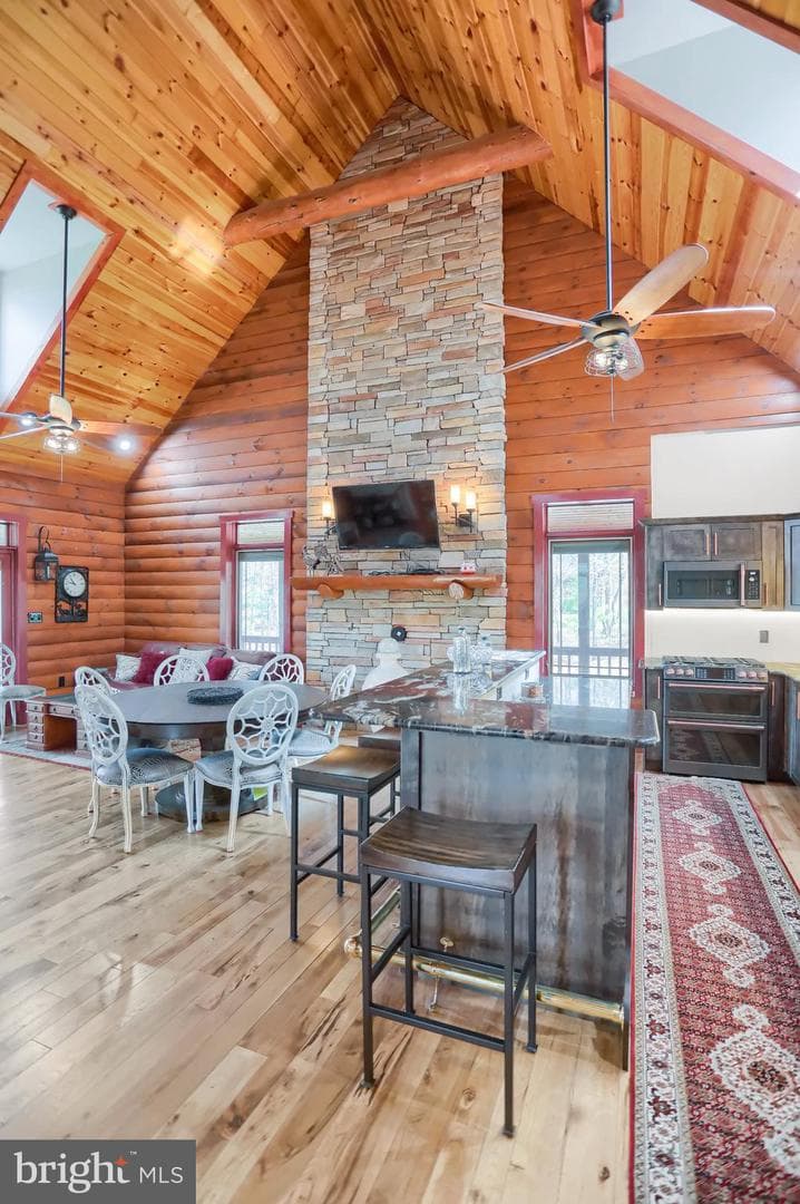 17526 Country Cottage Lane photo 11