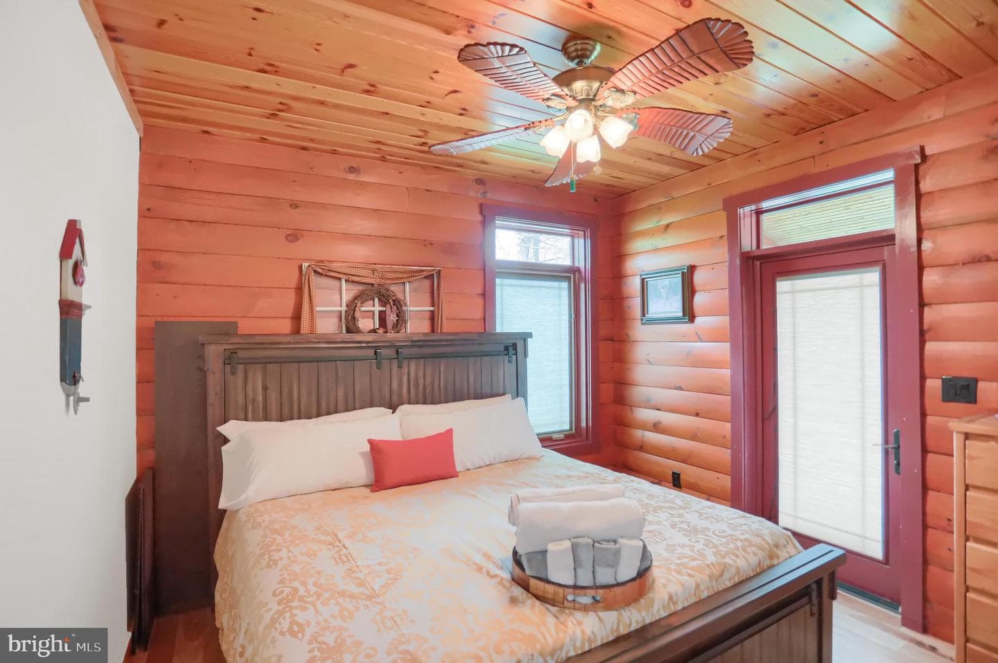 17526 Country Cottage Lane photo 3