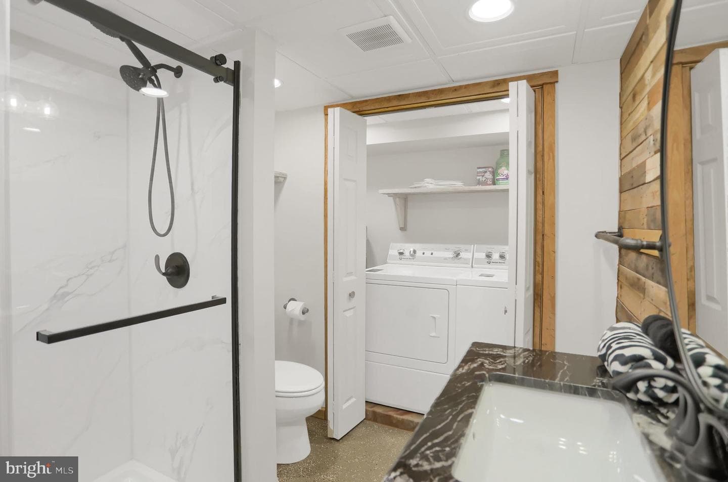 17526 Country Cottage Lane photo 36