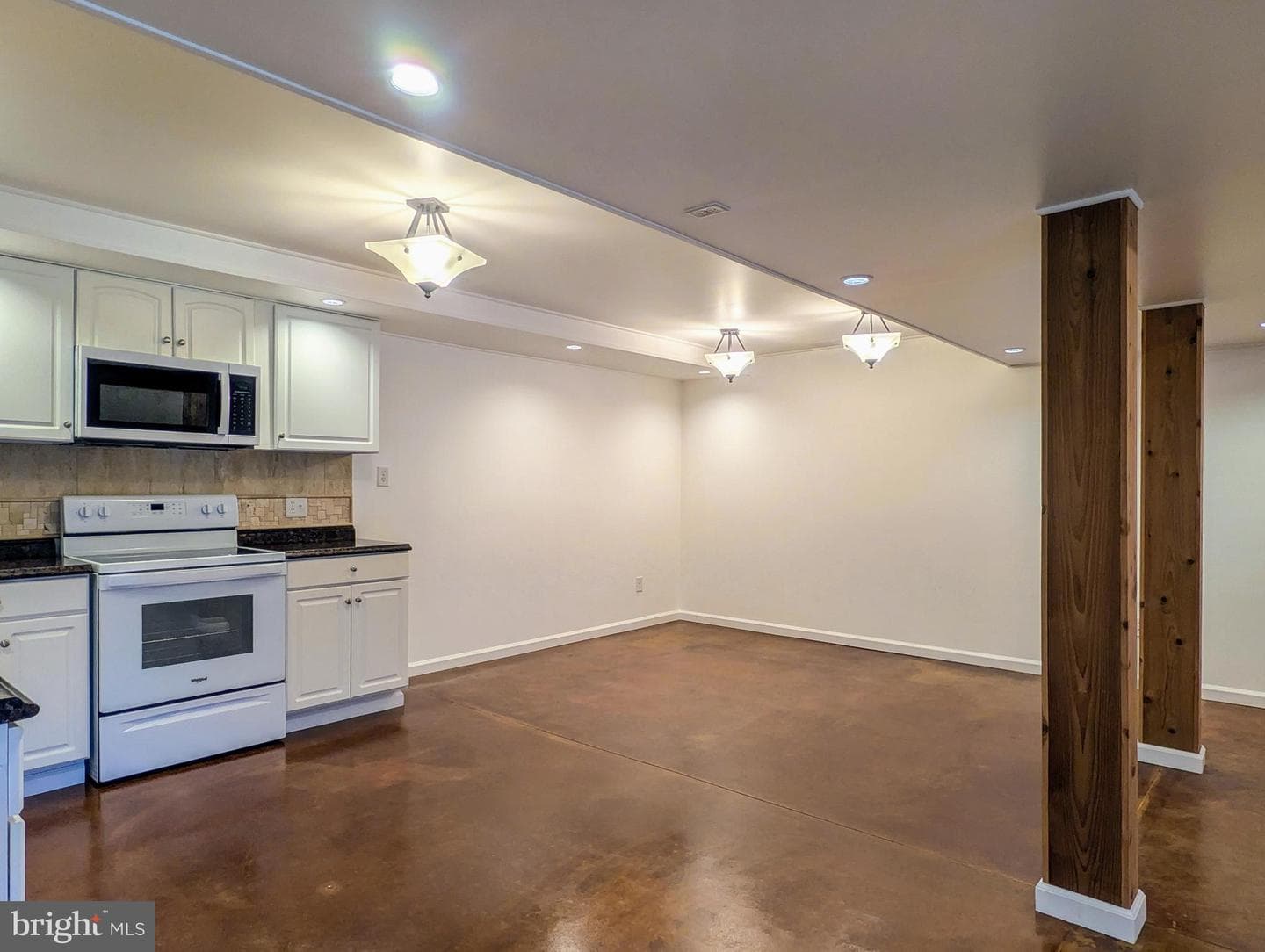 1807 Pine Ridge Road photo 66