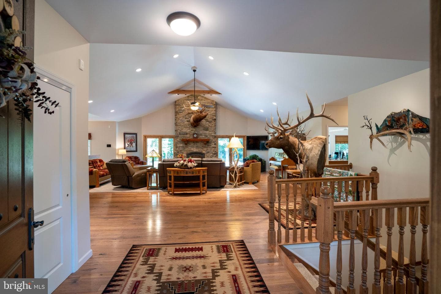 12946 Lakeland Drive photo 4