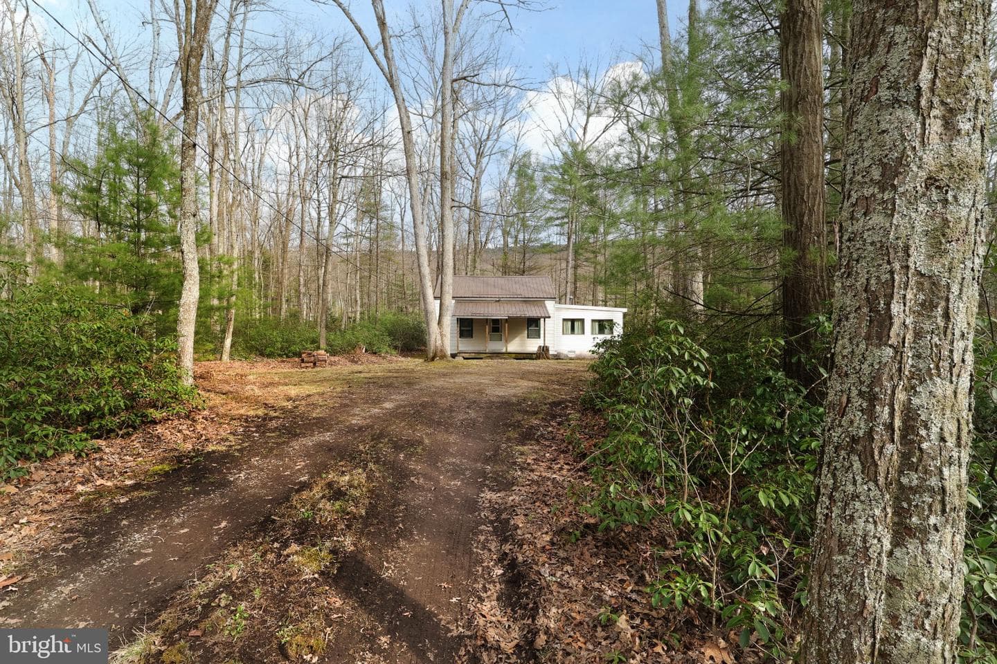 2469 Laurel Run Road photo 3