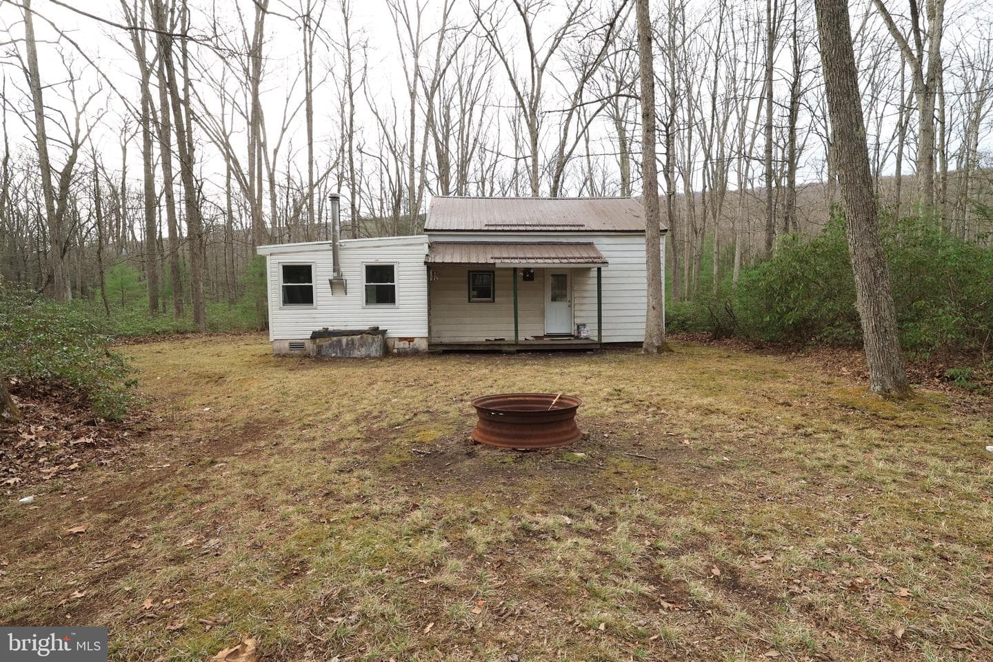 2469 Laurel Run Road photo 9