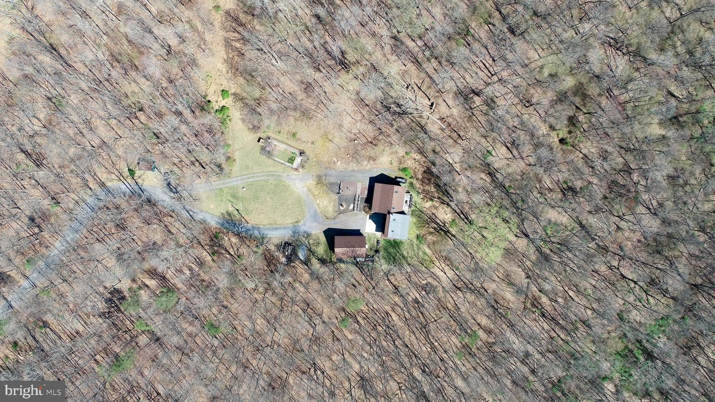9206 Barkleys Lane photo 14
