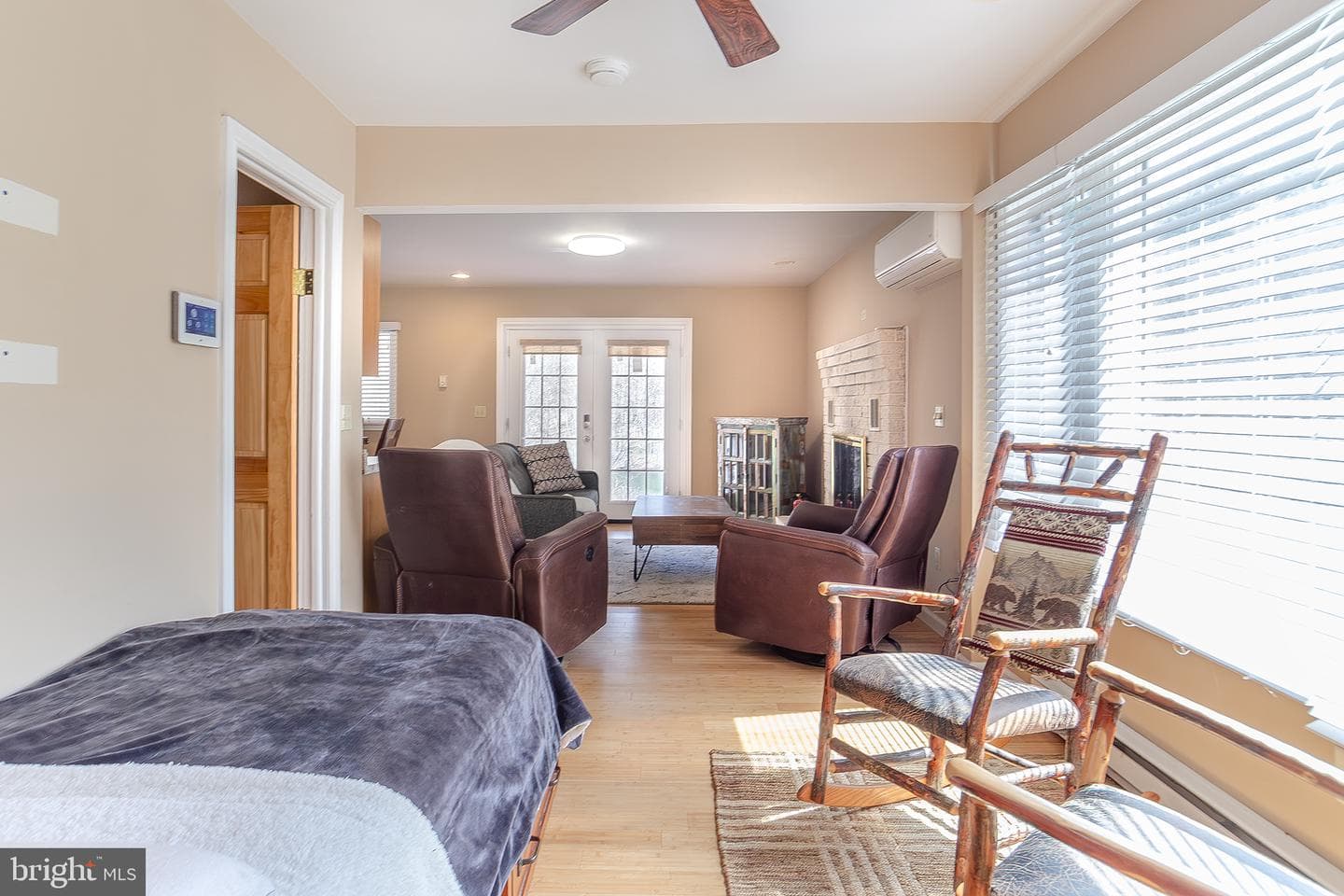 11907 Colyer Lane photo 55