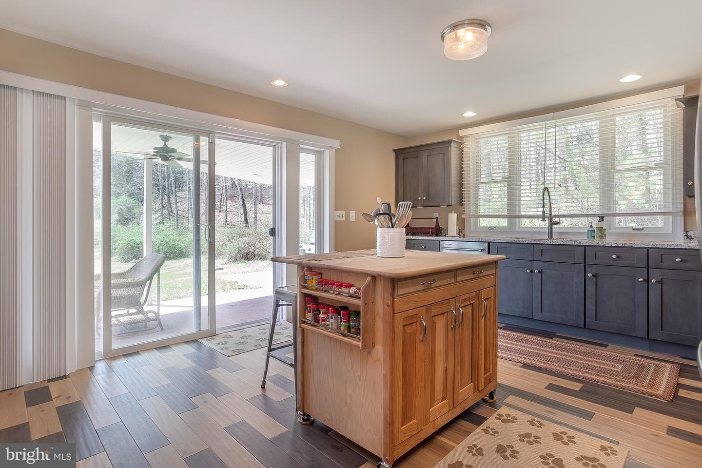 11907 Colyer Lane photo 9