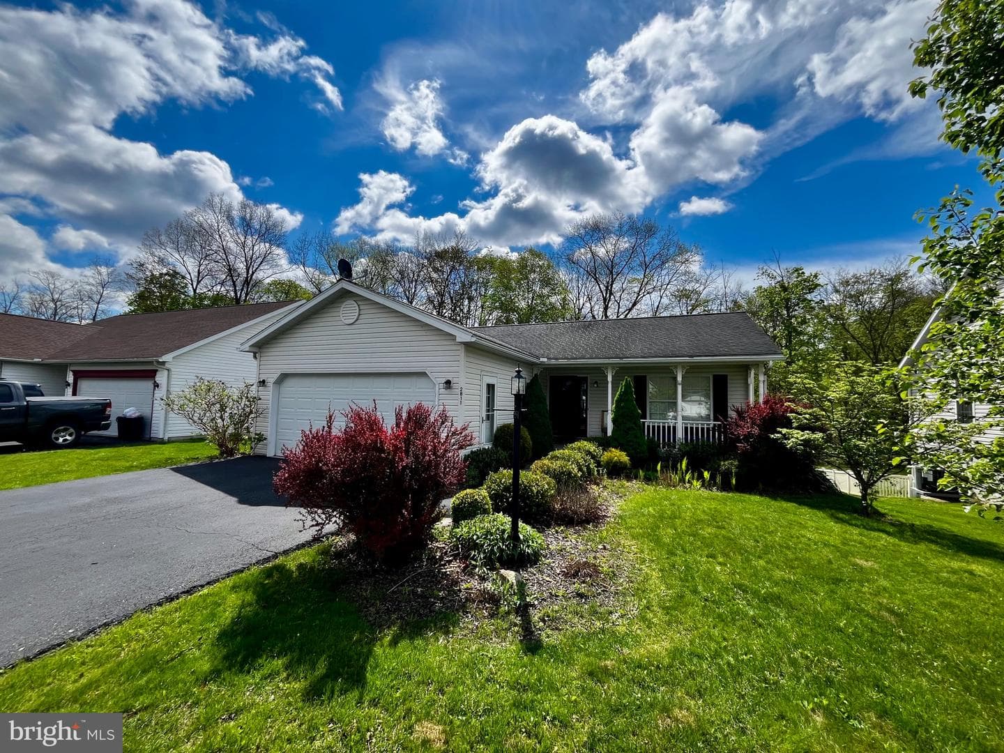 2811 Chapel Hill Road photo 2