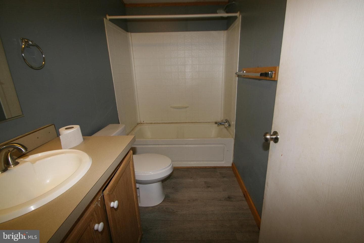 24968 Locke photo 13