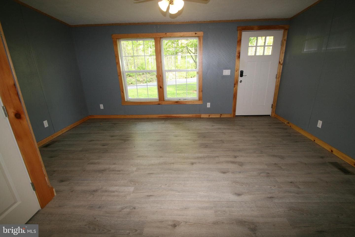 24968 Locke photo 16