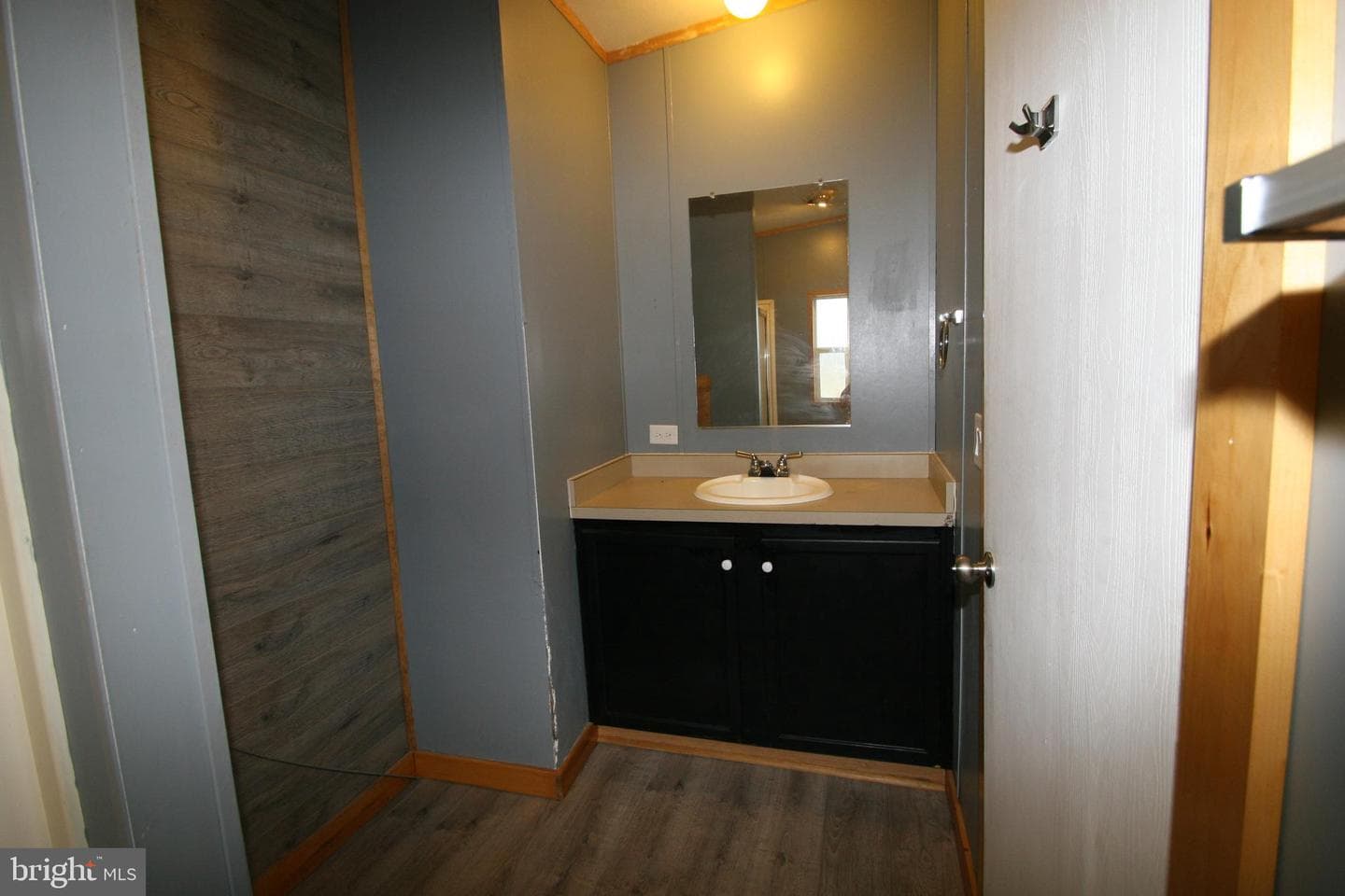 24968 Locke photo 20