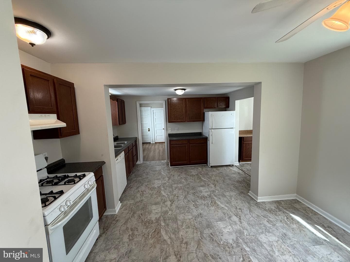 1512 Moore Street photo 38