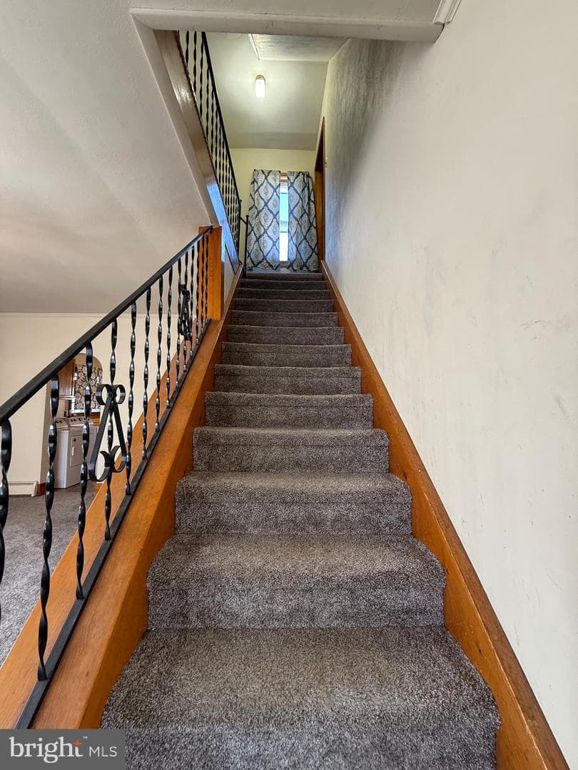 366 Ridgley Street photo 27