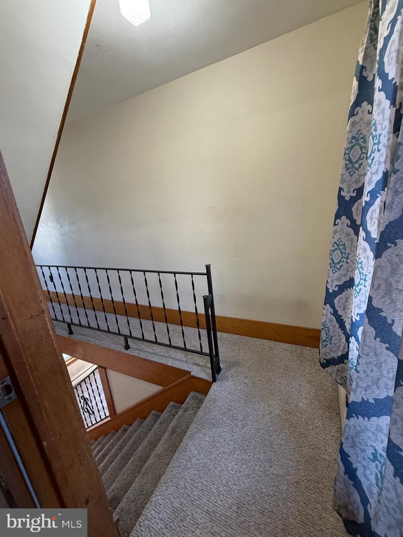366 Ridgley Street photo 35