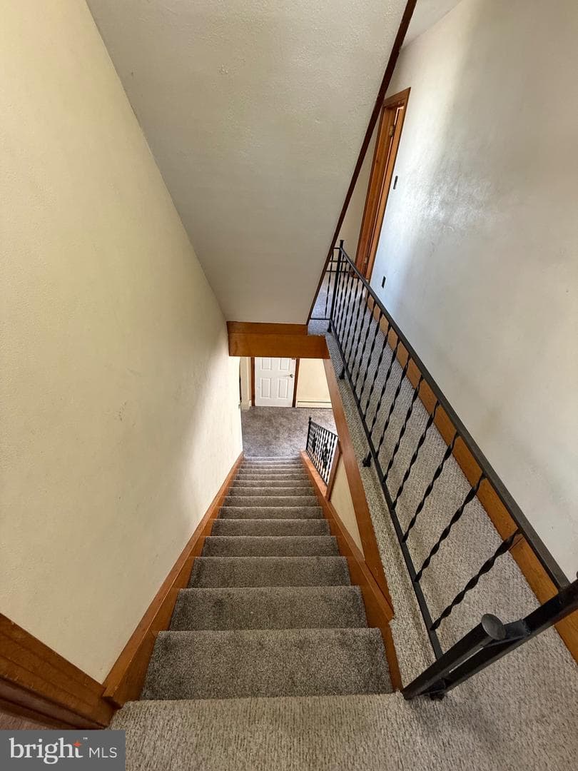 366 Ridgley Street photo 49