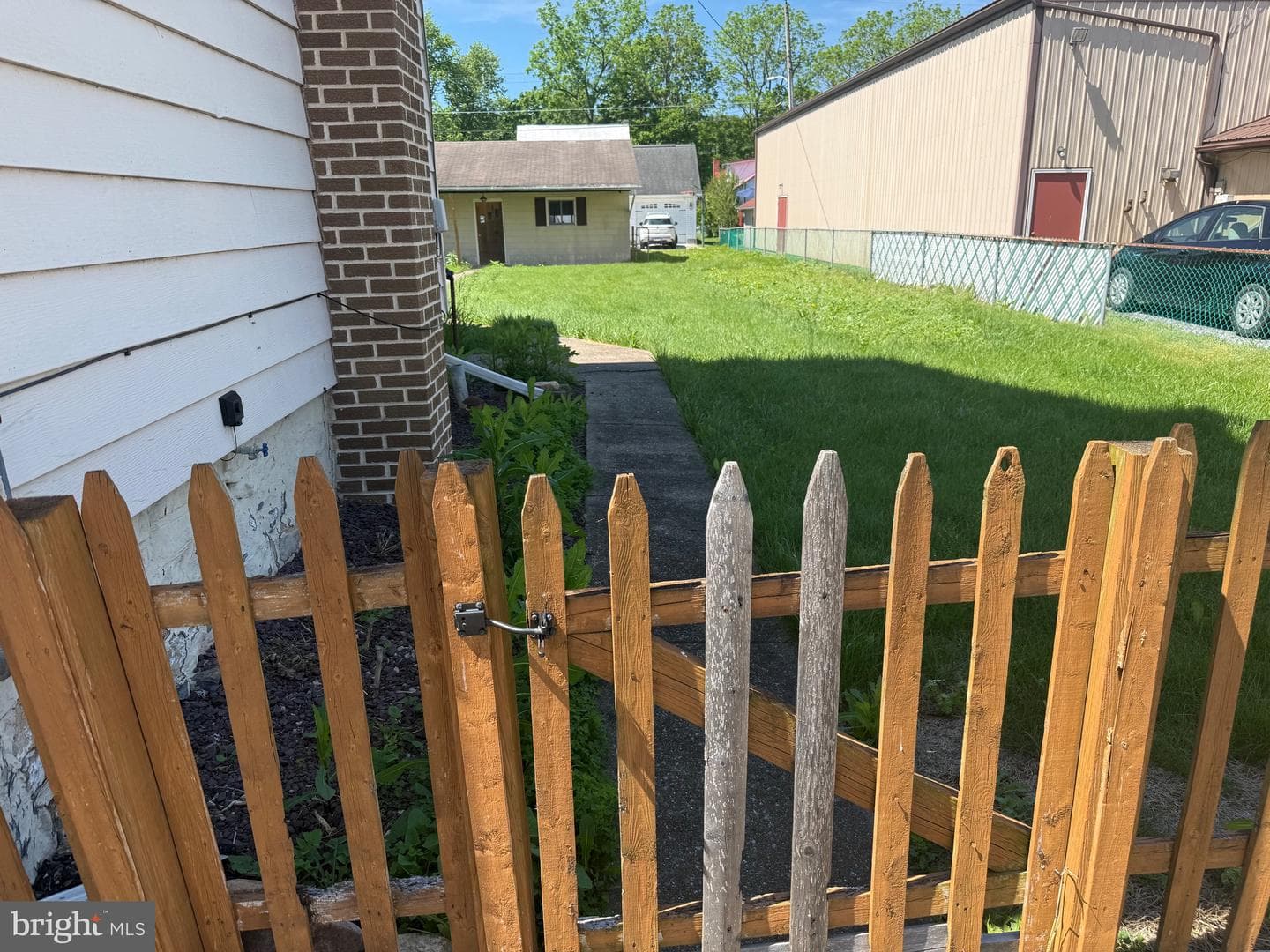 366 Ridgley Street photo 5