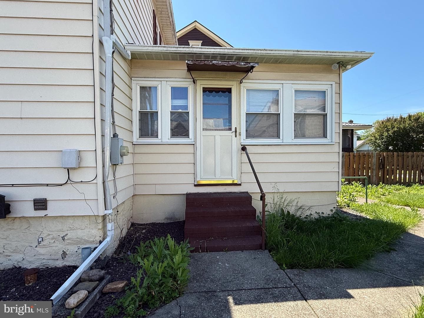 366 Ridgley Street photo 6