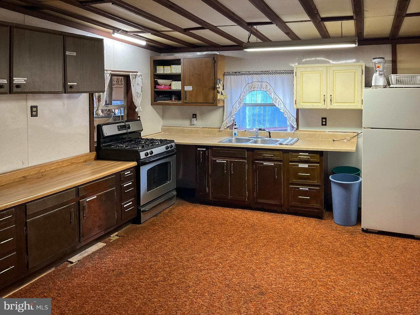 9766 Valley View Road photo 17