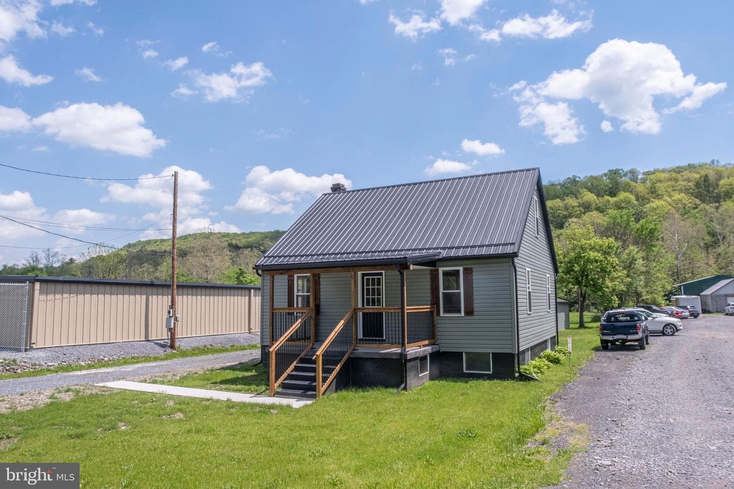 10475 Fairgrounds Road photo 4