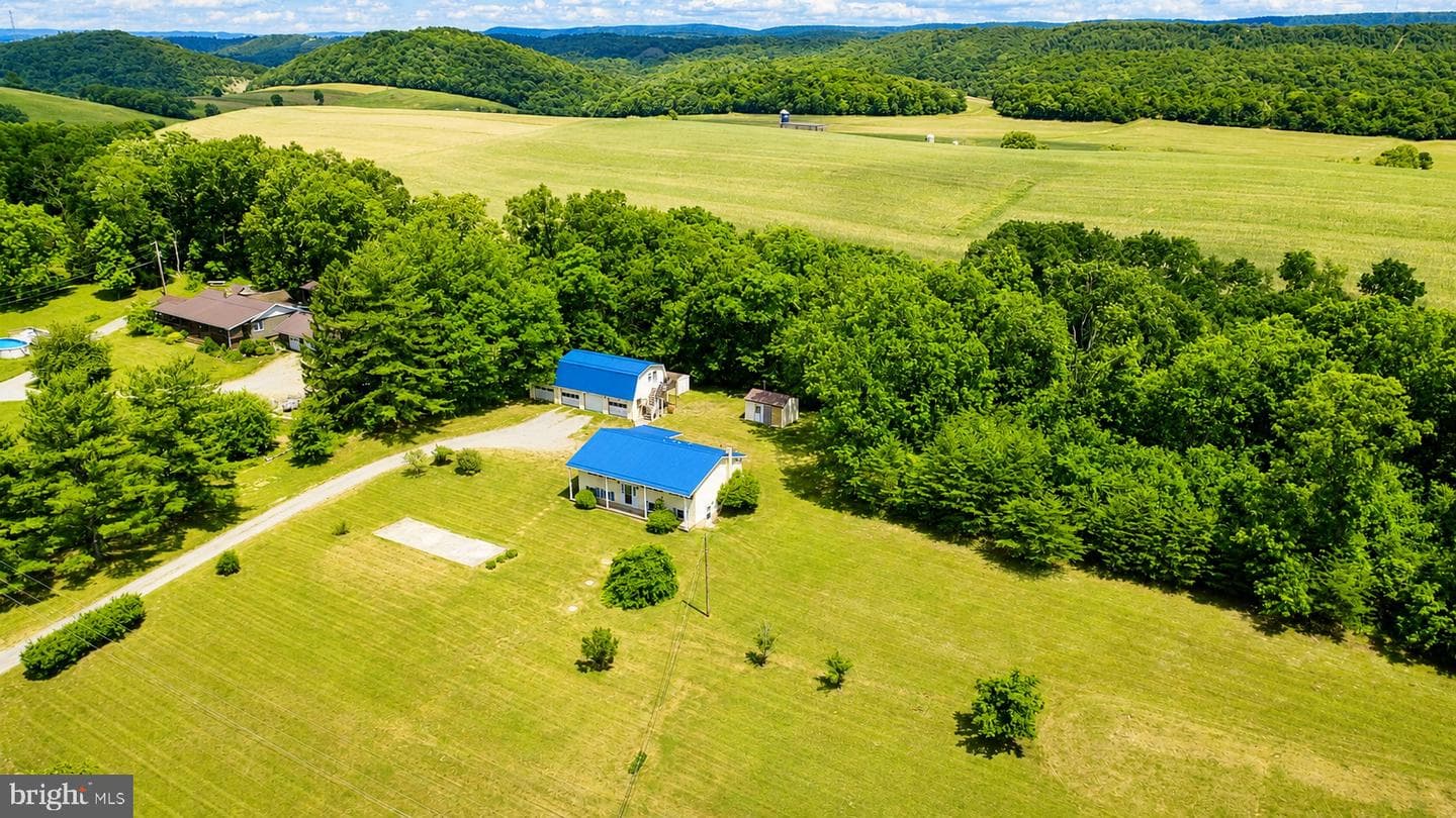 4249 Gable Drive photo 8