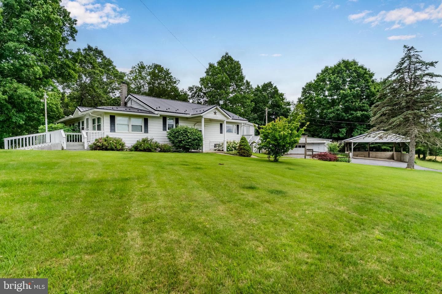 9336 Cherry Hill Drive photo 4