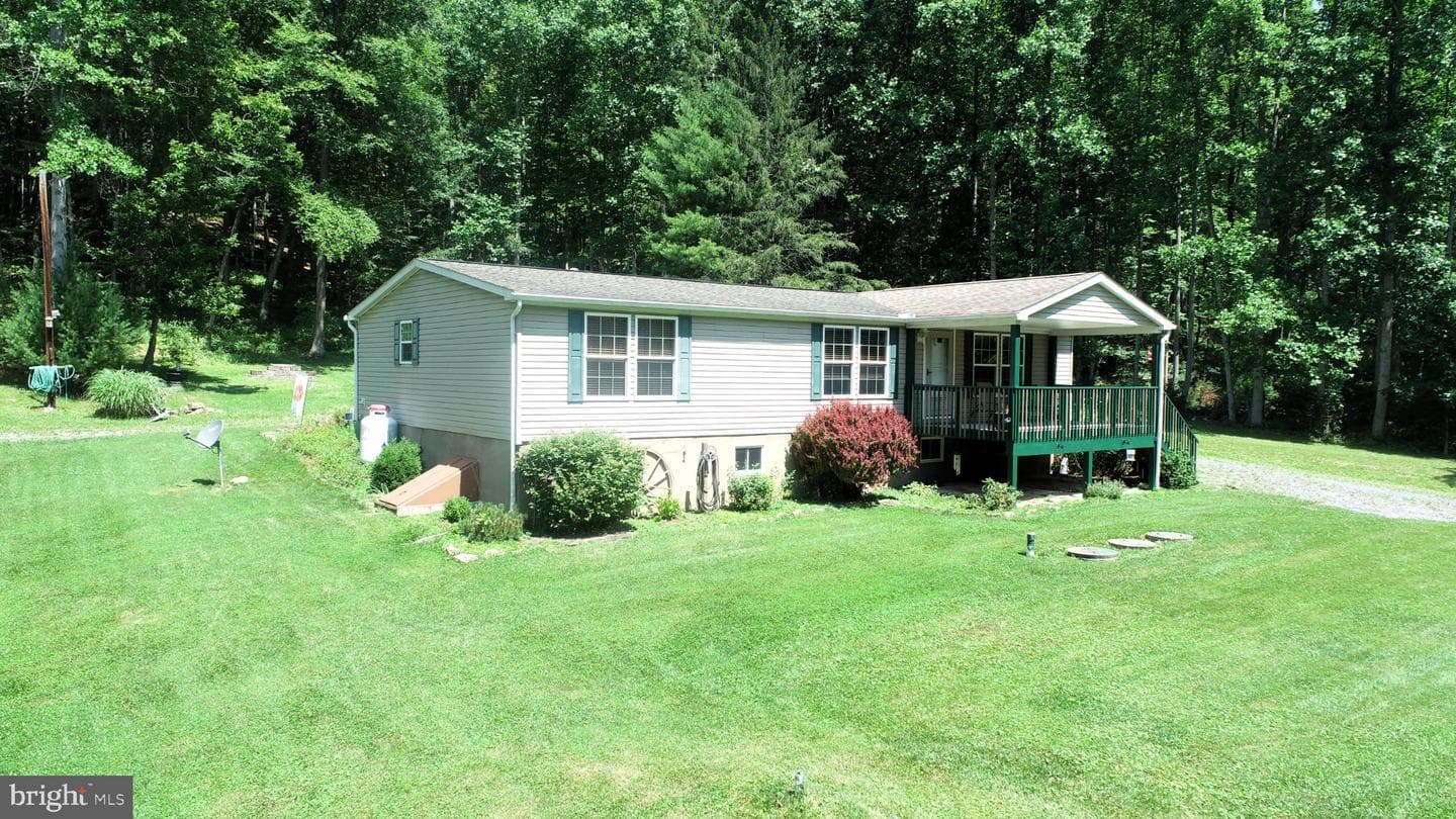 2976 Charter Oak Rd, Petersburg