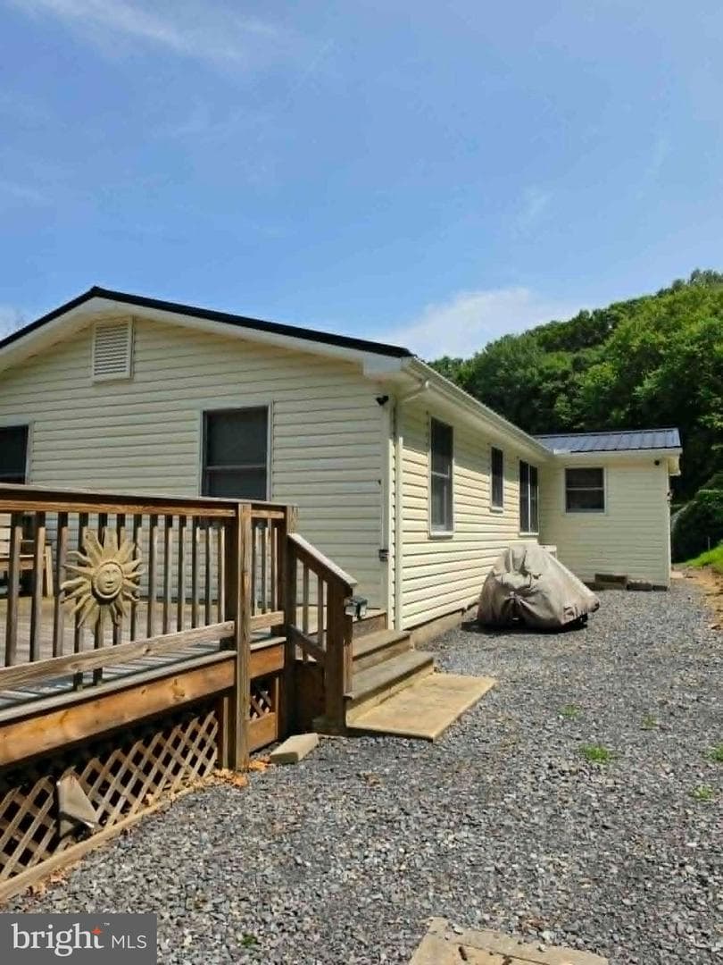 3400 Streamside Drive photo 19