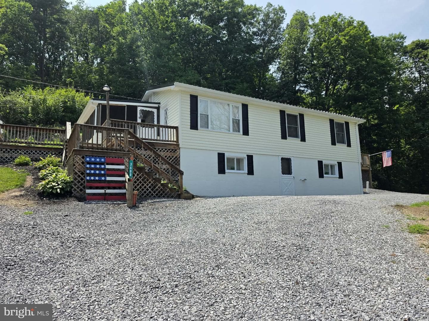 3400 Streamside Drive photo 26