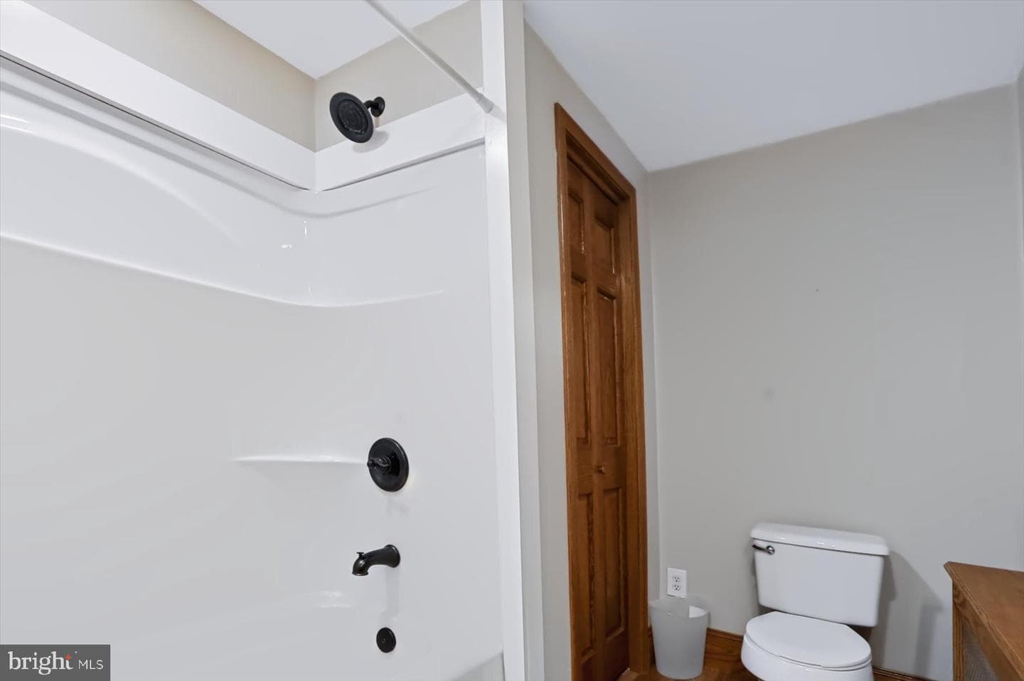 20228 2nd Street photo 10