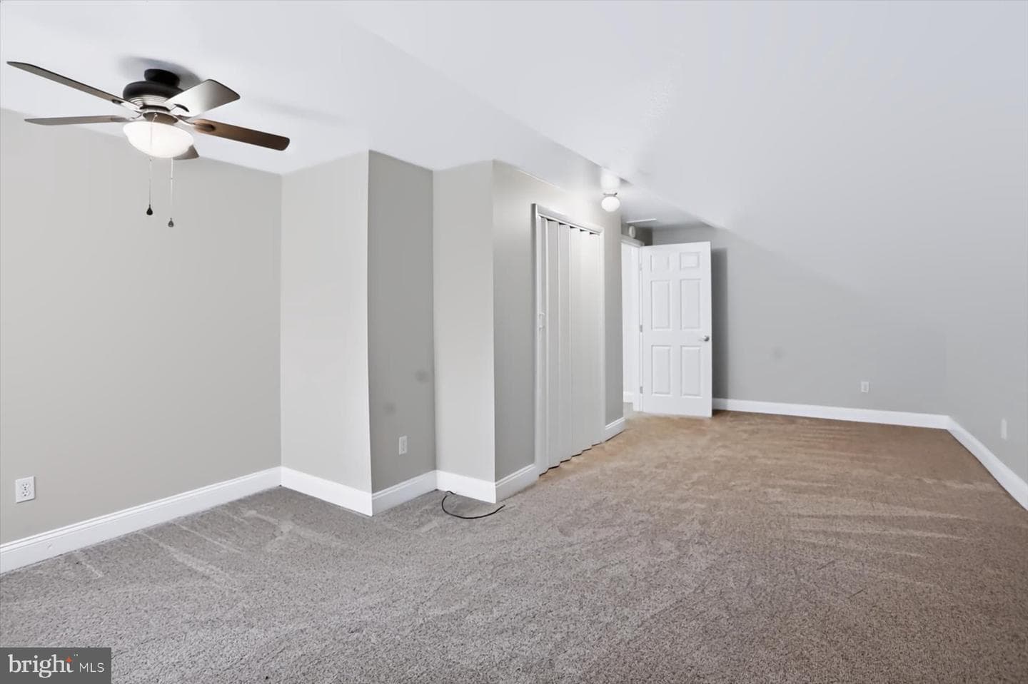 20228 2nd Street photo 25