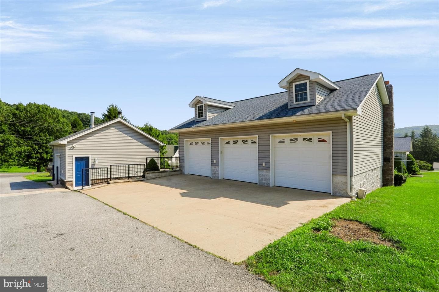 20228 2nd Street photo 37