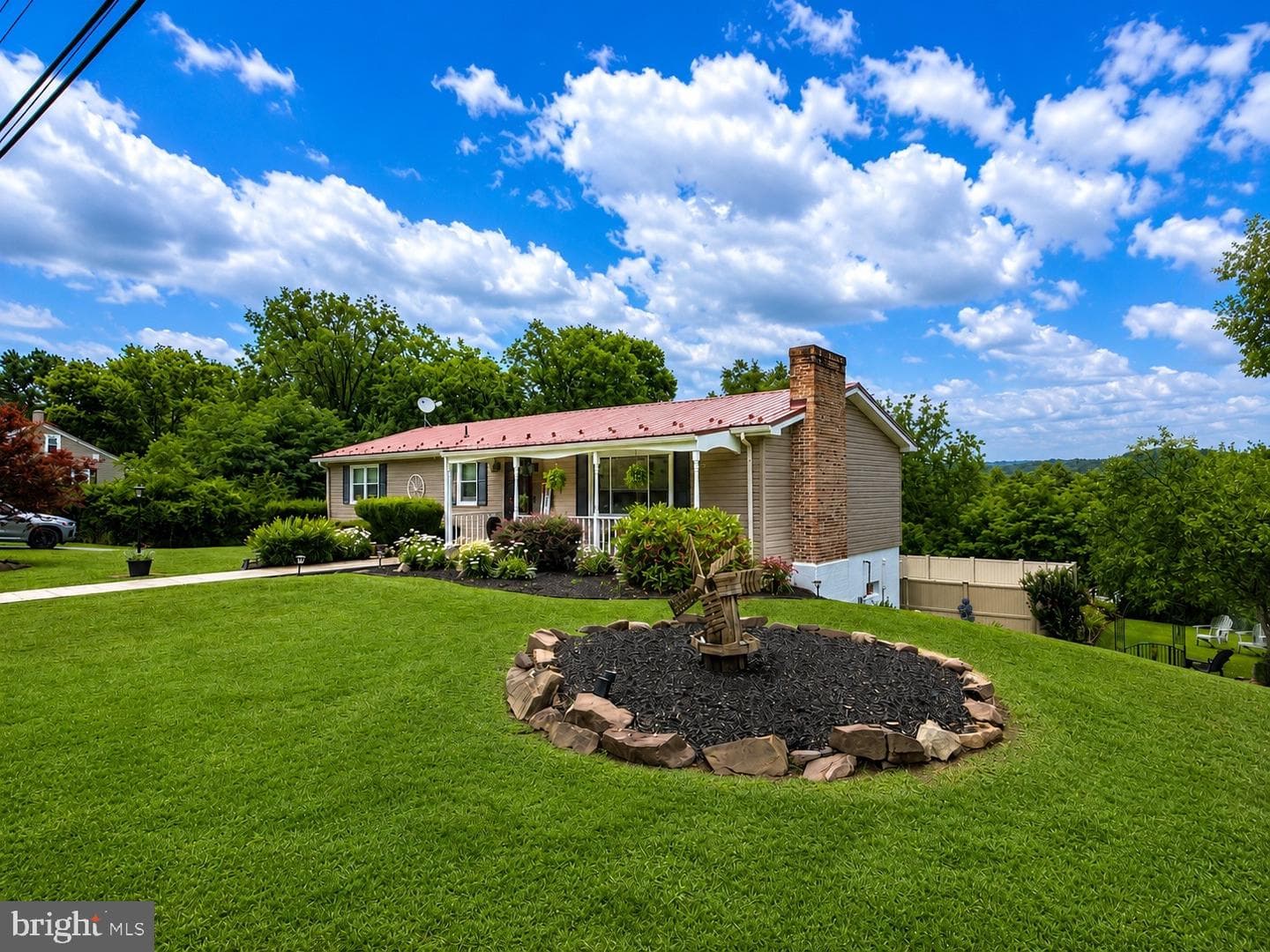 2451 Cold Springs Road photo 2