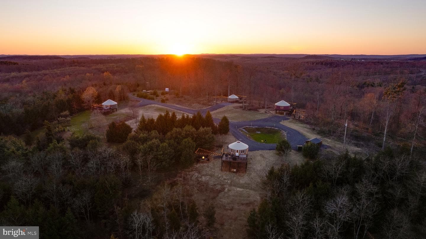 230 Yurt Lane, Reynoldsville