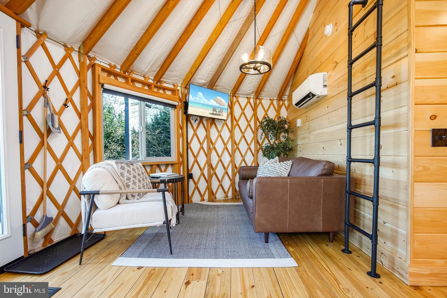 230 Yurt Lane photo 22