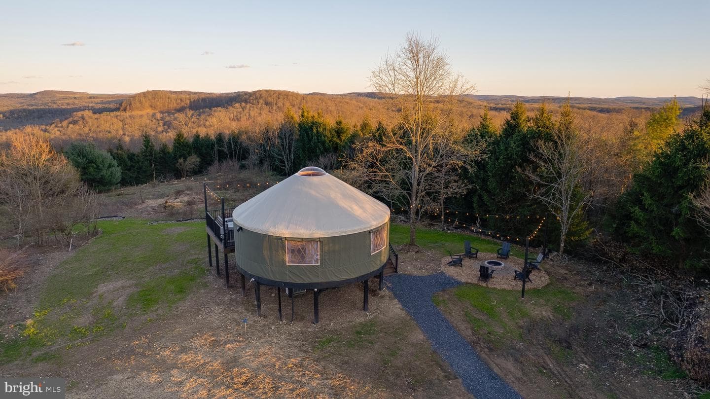 230 Yurt Lane photo 3